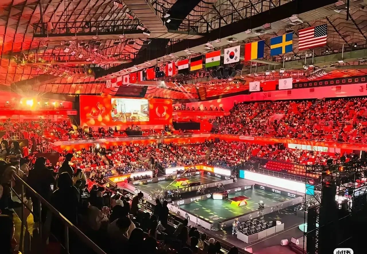 开云下载-比赛局势复杂首场状态出色，中国队观众沸腾！，蒂姆重返赛场气势如虹延续的简单介绍